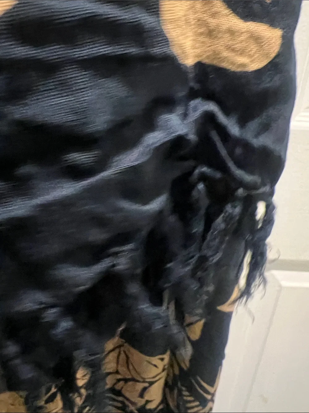 N/A large black
